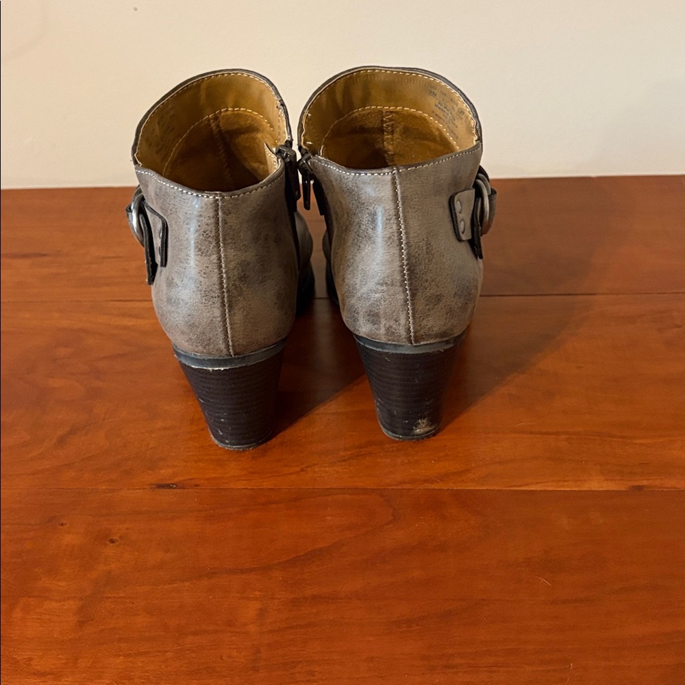 Taupe Buckle Ankle Boots Western Moto Boho Women’s 9 - Picture 5 of 8